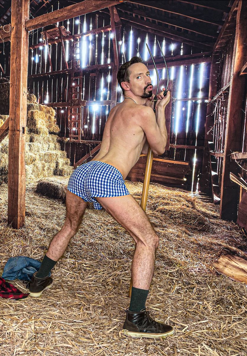 2087E14B-1842-49E3-9285-859A03A0B6A9