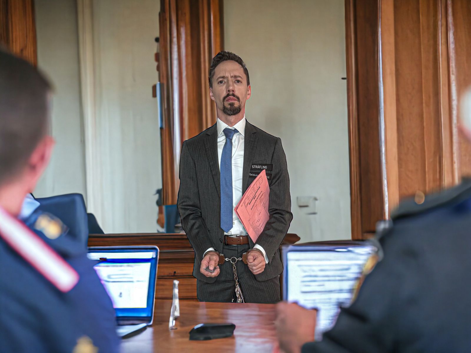 4A4D70E5-4EC9-468B-8D8E-9C882C81E9BD