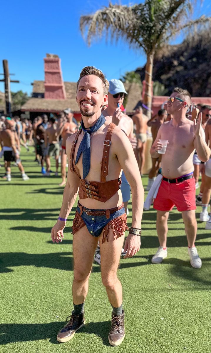 E4750C6A-D850-43FF-9712-9DFB4A0AA791